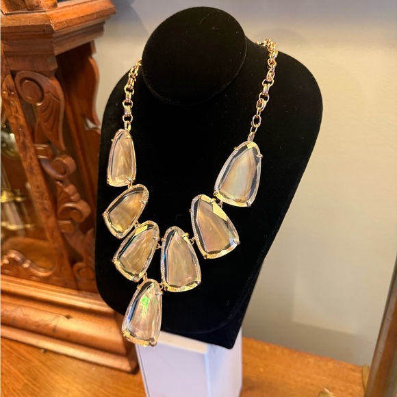 Kendra Scott Rose Gold-Tone Harlow Iridescent Amber Statement Necklace Dustbag - Picture 5 of 11